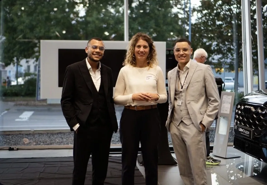 Gruppenfoto beim KI-Event von CXR-AI mit der Oberbürgermeisterin der Stadt Worms